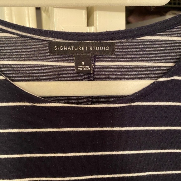 SIGNATURE Studio Striped Dress - Picture 9 of 11